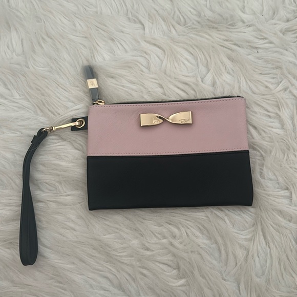 NWOT TAGS VICTORIA’S SECRET WRISTLET - Picture 1 of 4